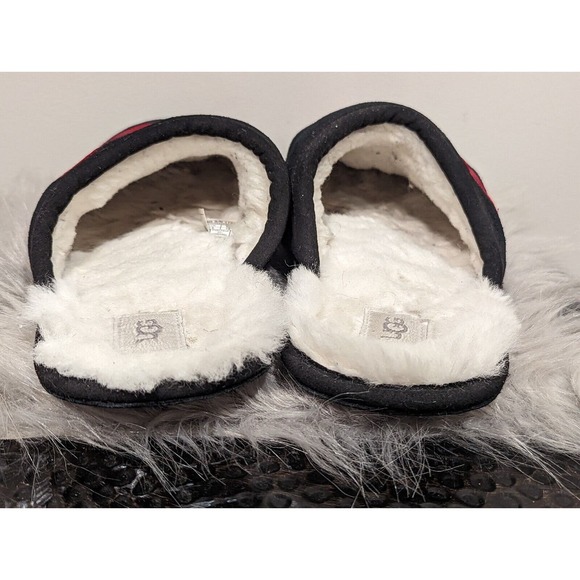 UGG Scuff Logo Black Red Suede Sheepskin Slip On Round Toe Slippers Men’s Size 9 - Picture 5 of 9